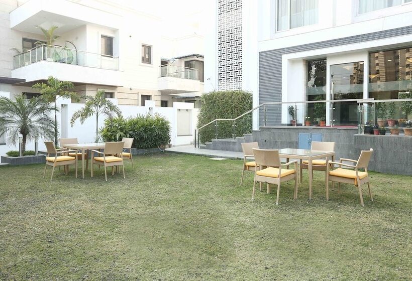 Hotelli Treebo Premium Eden Residency