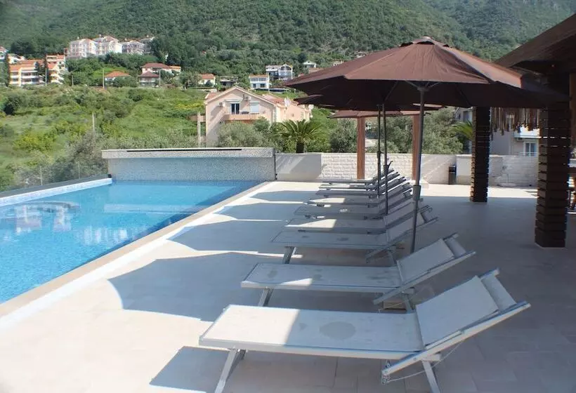 Sun Village Apartments