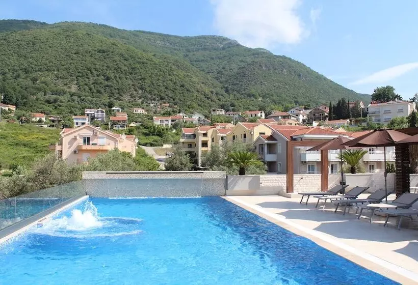 Sun Village Apartments