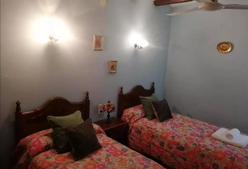 ベッドアンドブレックファースト Cal Pons