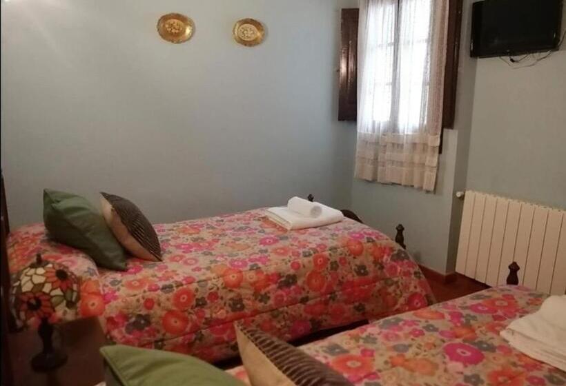 مبيت وإفطار Cal Pons