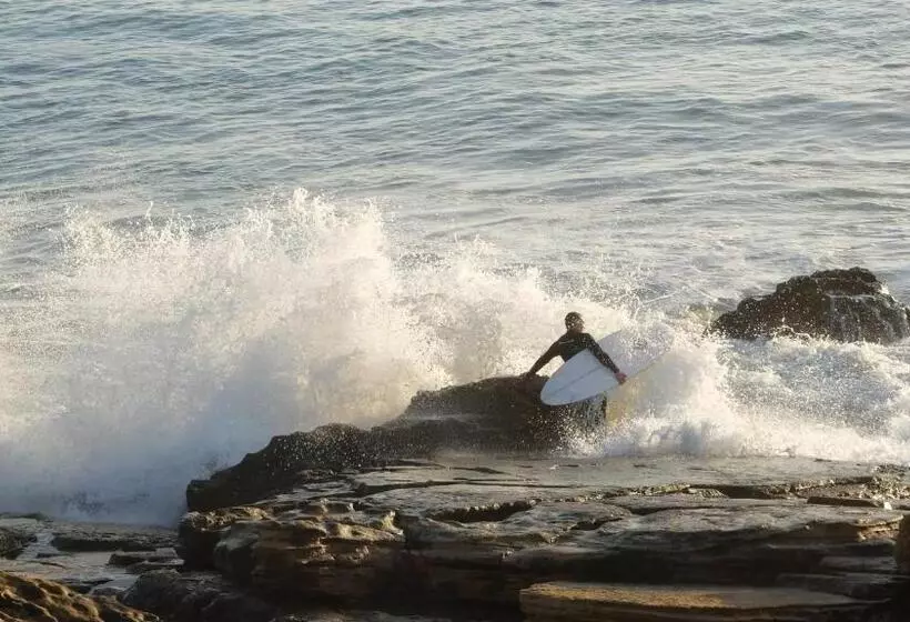 Happy Surf Hostel