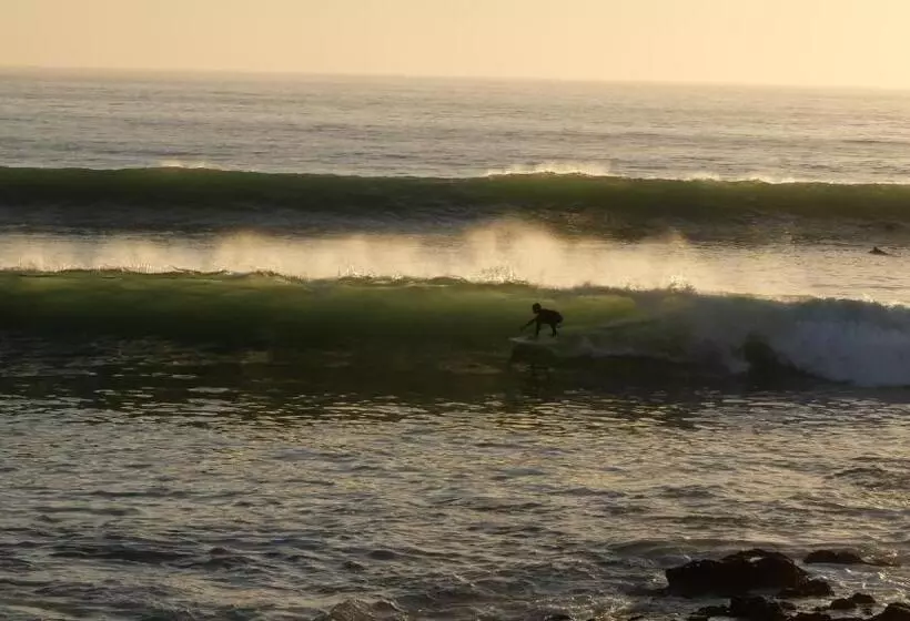 Happy Surf Hostel