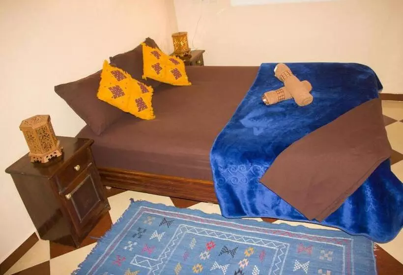 Happy Surf Hostel