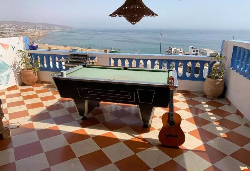 Happy Surf Hostel
