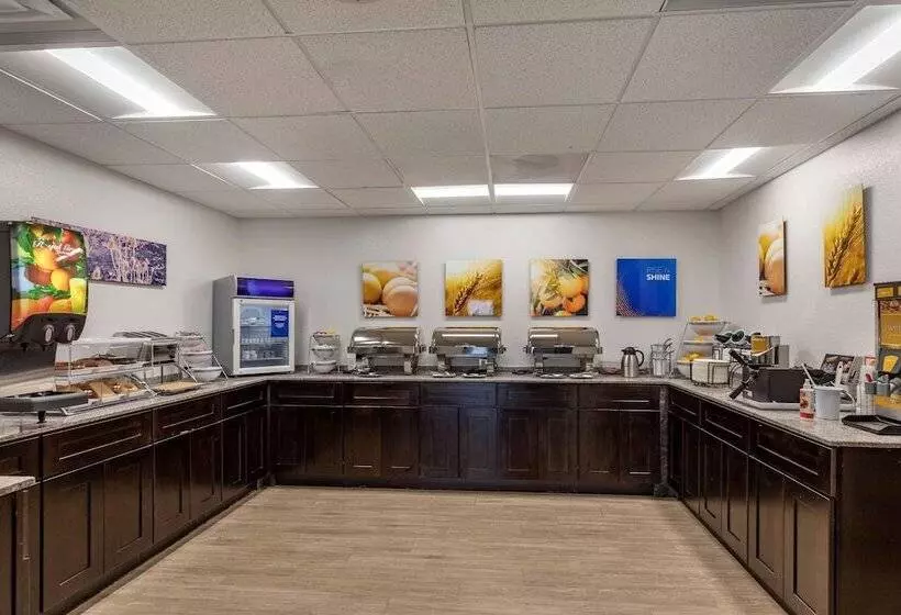 Hotelli Comfort Inn & Suites Bennett