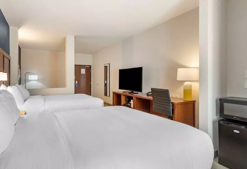 Hotelli Comfort Inn & Suites Bennett