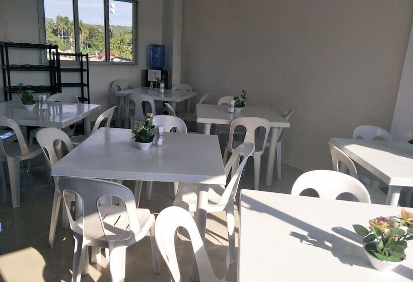 هتل First Baby Bytes Guest House