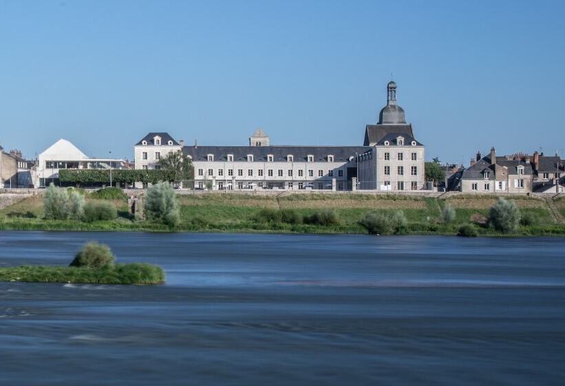 فندق Fleur De Loire