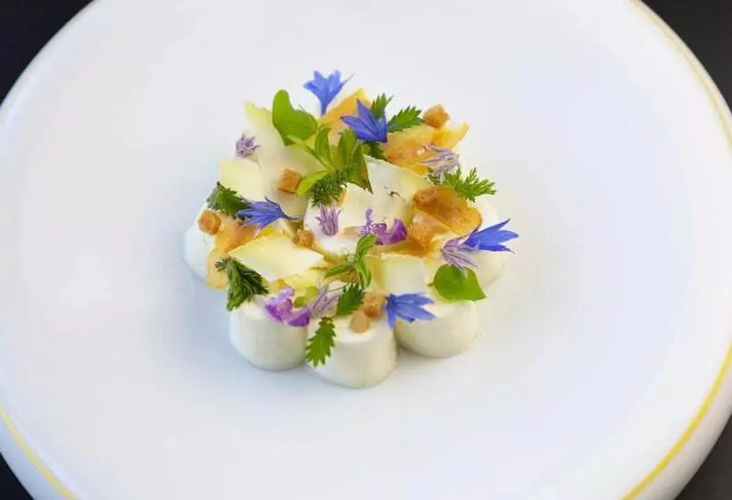 هتل Fleur De Loire