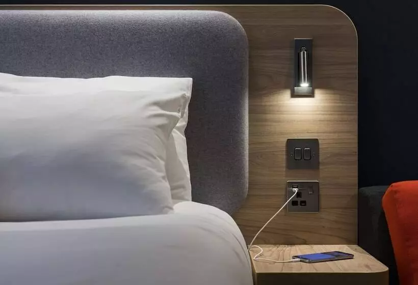 Hotelli Holiday Inn Express Fleet By Ihg