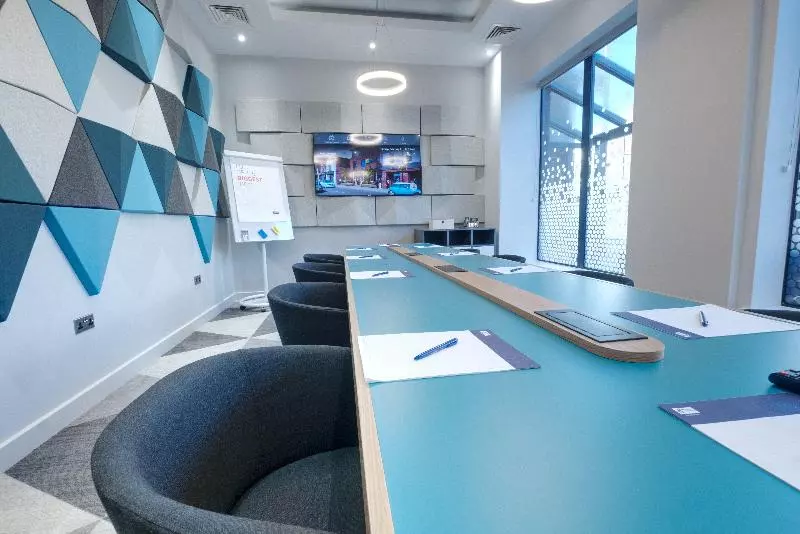 Hotelli Holiday Inn Express Fleet By Ihg