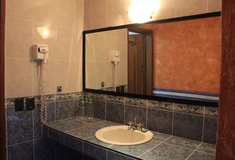 Hotelli Mesón Del Puente