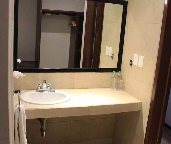 Hotelli Mesón Del Puente