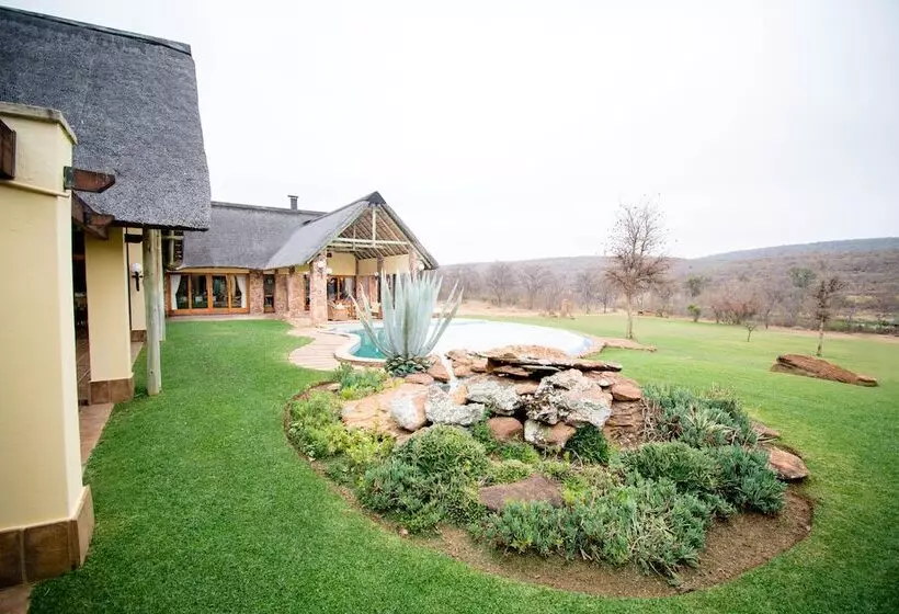 Hotelli Riverdance Lodge