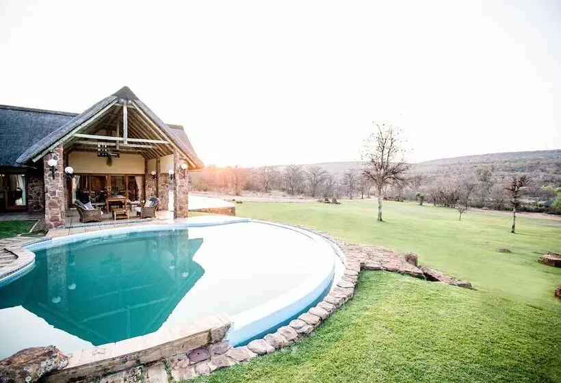Hotelli Riverdance Lodge