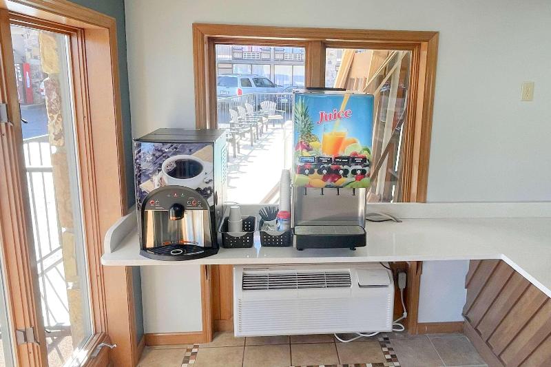 فندق Super 8 By Wyndham Pigeon Forge Downtown