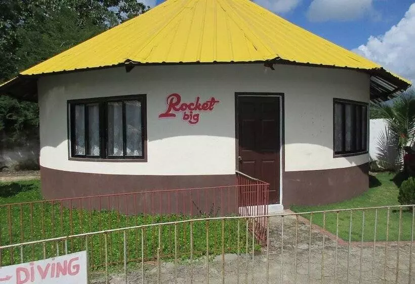 ホテル Tmi Resort