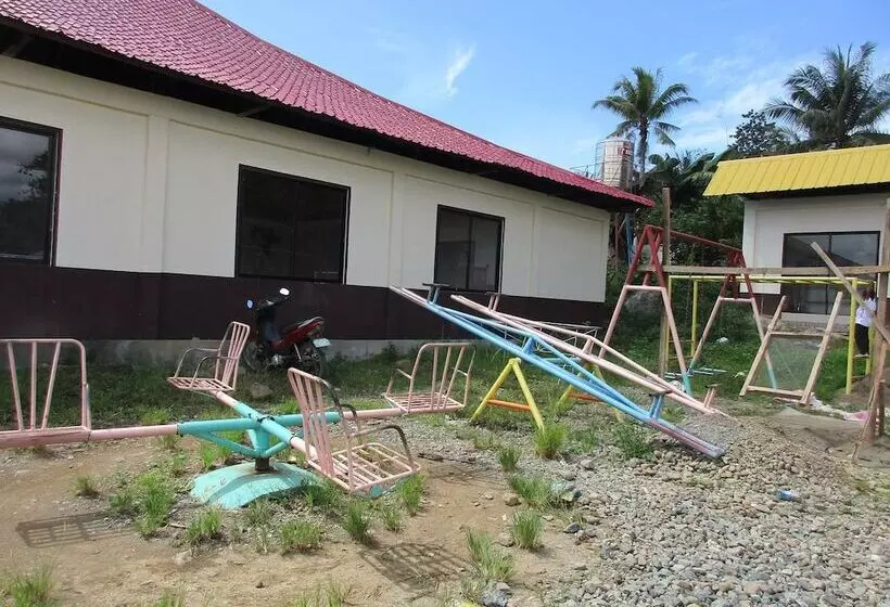 ホテル Tmi Resort