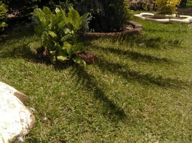 Hotell Victoria Court