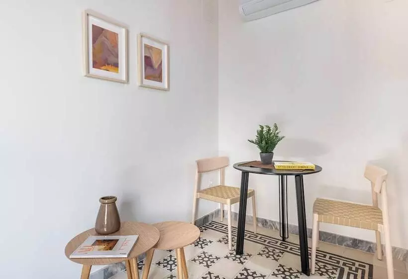 Apartamentos Líbere Málaga La Merced