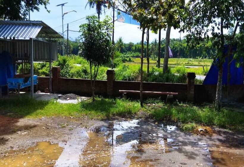 فندق Balkondes Griya Perpil