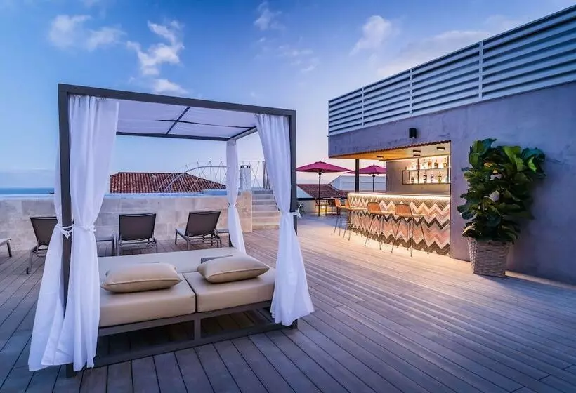 ホテル Barceló Funchal Oldtown