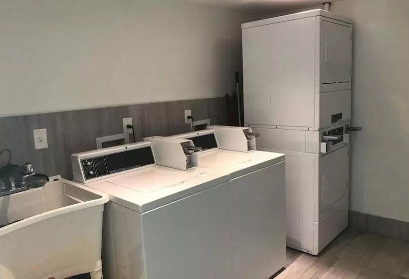 هتل Beach Haus Key Biscayne