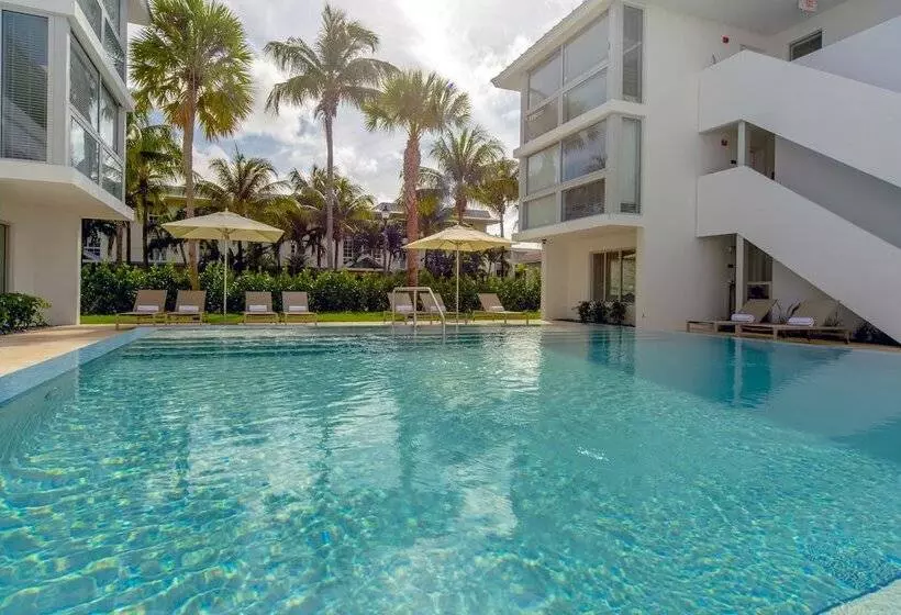 هتل Beach Haus Key Biscayne