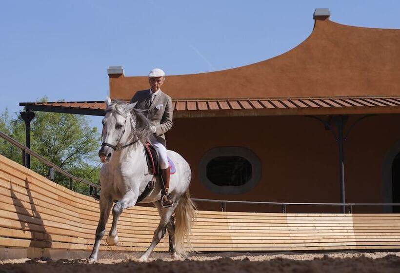 בית מלון כפרי Castello Di Reschio