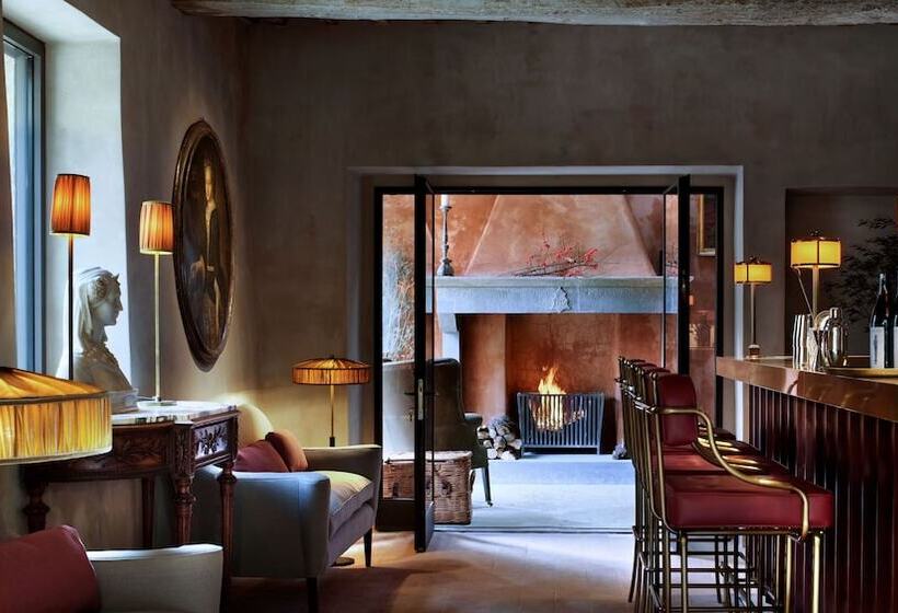 בית מלון כפרי Castello Di Reschio