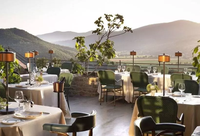 Hotelli Castello Di Reschio