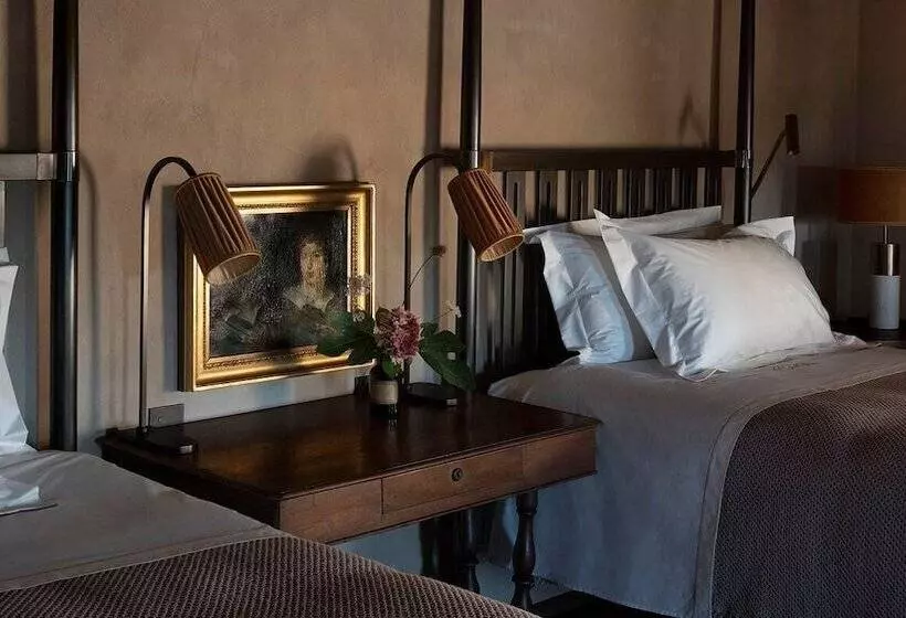 Hotelli Castello Di Reschio