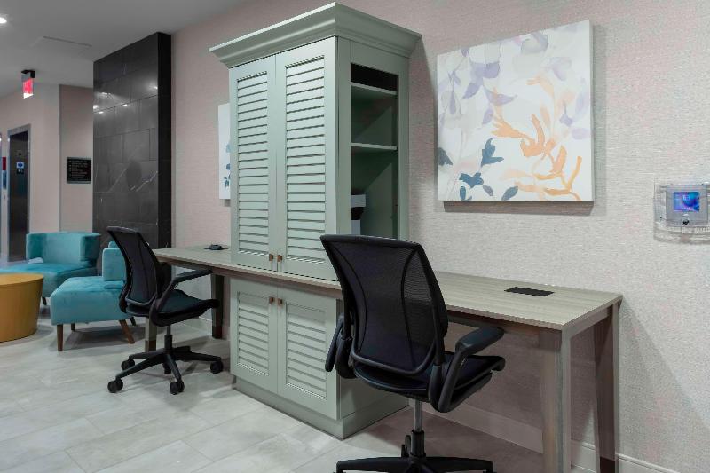 Отель Home2 Suites By Hilton Covington