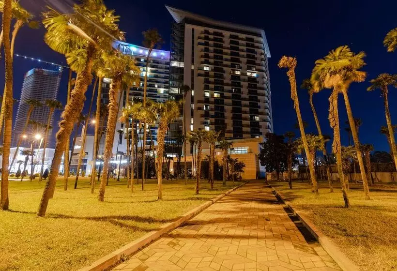 هتل Miramar Luxury Residences