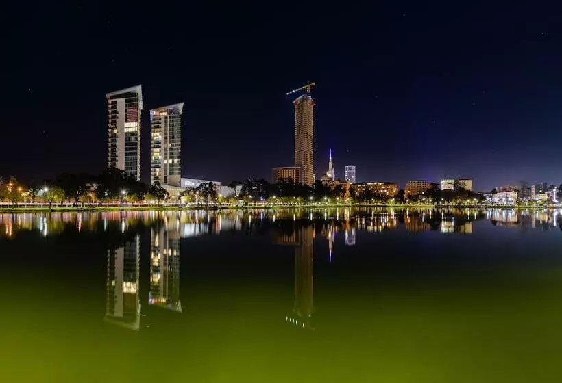 هتل Miramar Luxury Residences