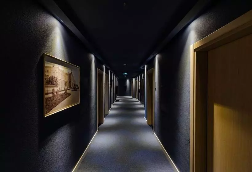 هتل Miramar Luxury Residences
