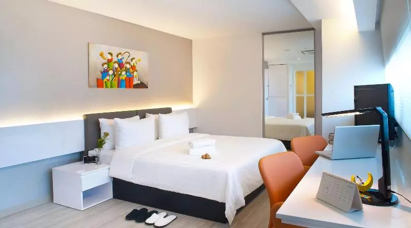 هتل Wilby Central Serviced Apartments