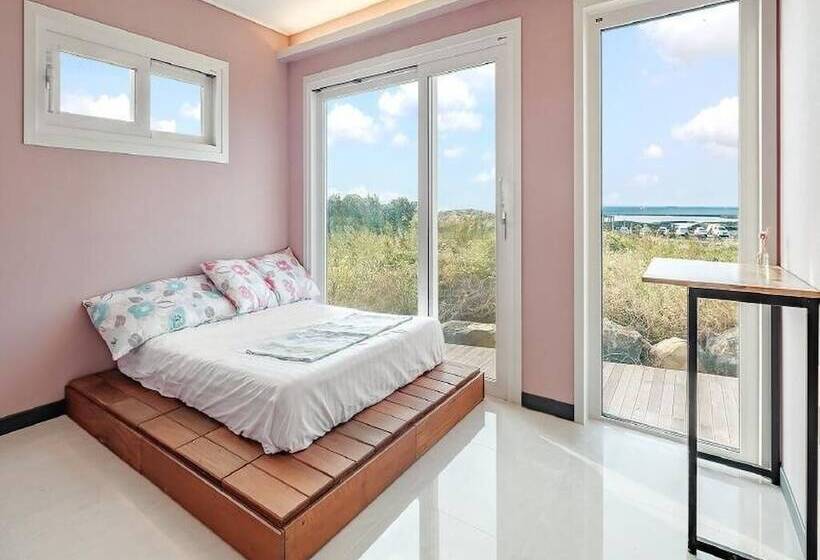 Jeju Sihyeonuipungcha Pension