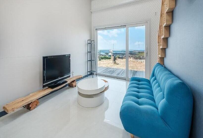 Jeju Sihyeonuipungcha Pension