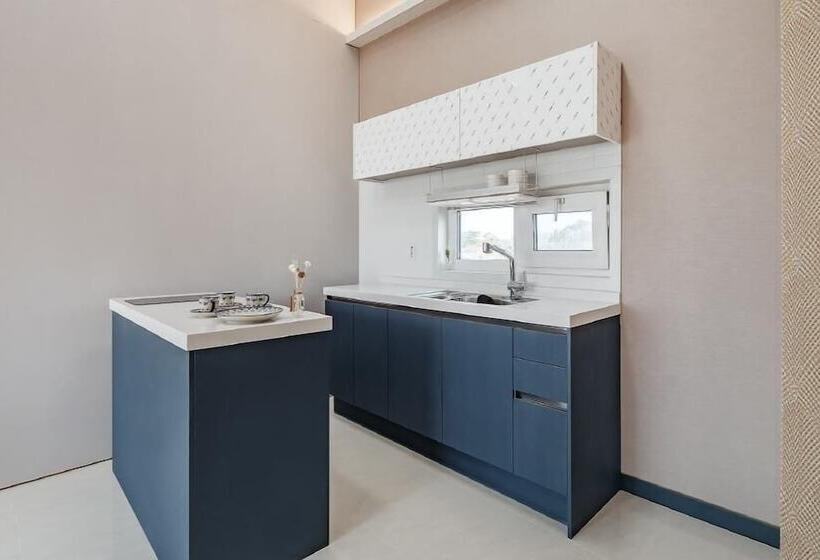 Jeju Sihyeonuipungcha Pension