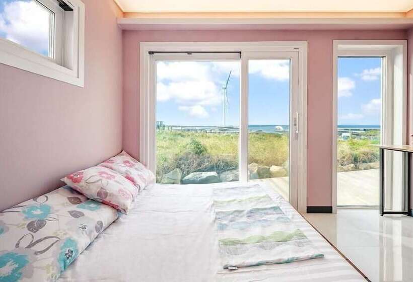 Jeju Sihyeonuipungcha Pension