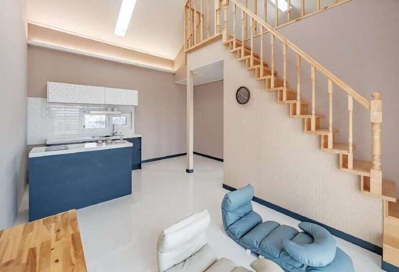 Jeju Sihyeonuipungcha Pension