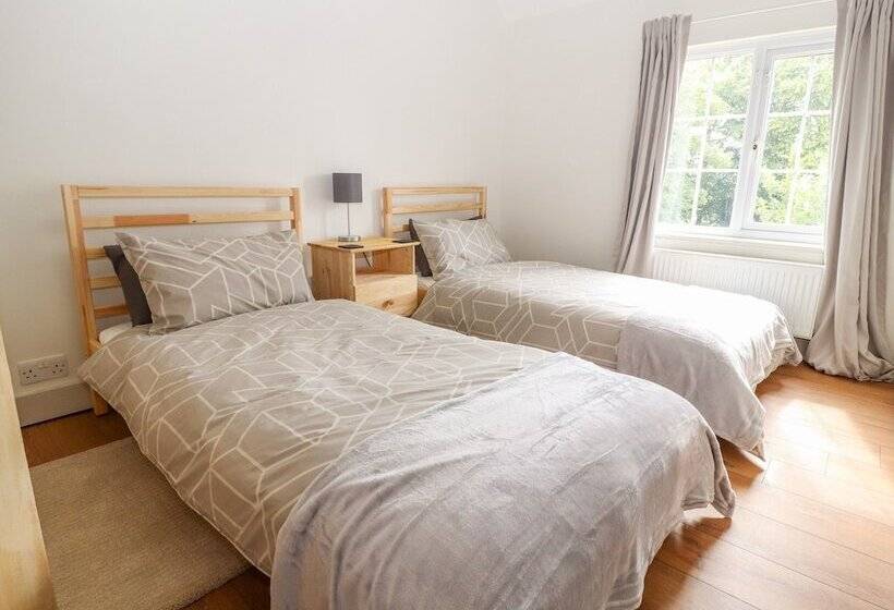 Well House Farm Flat 2