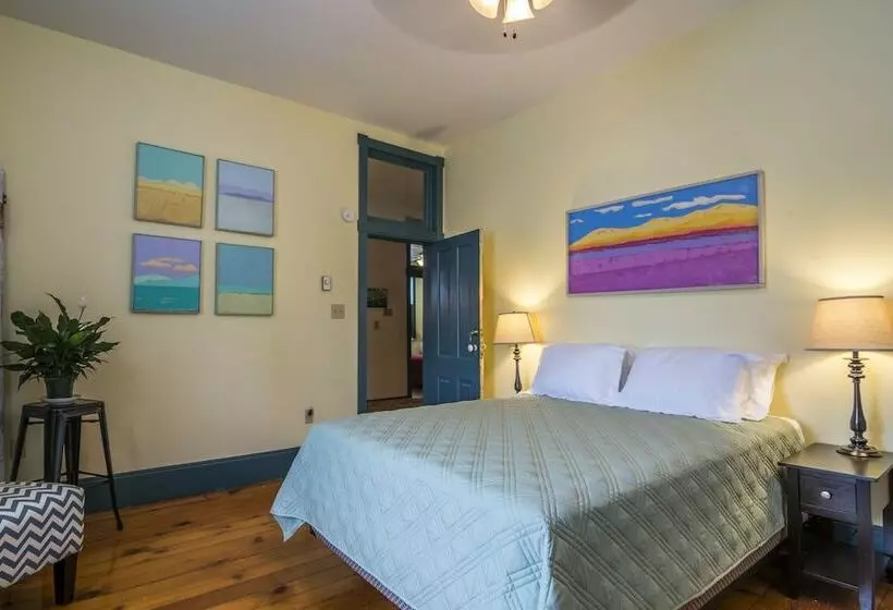 ホテル Allegheny Trail House