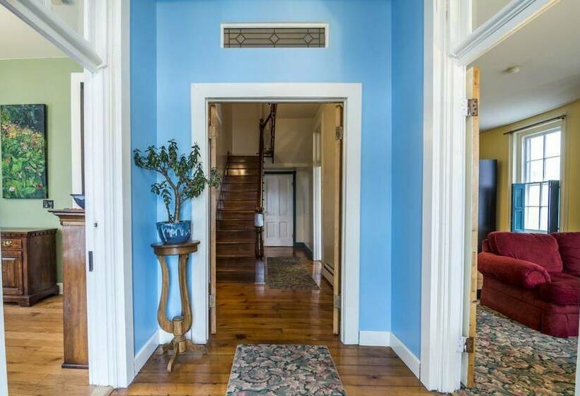 Отель Allegheny Trail House