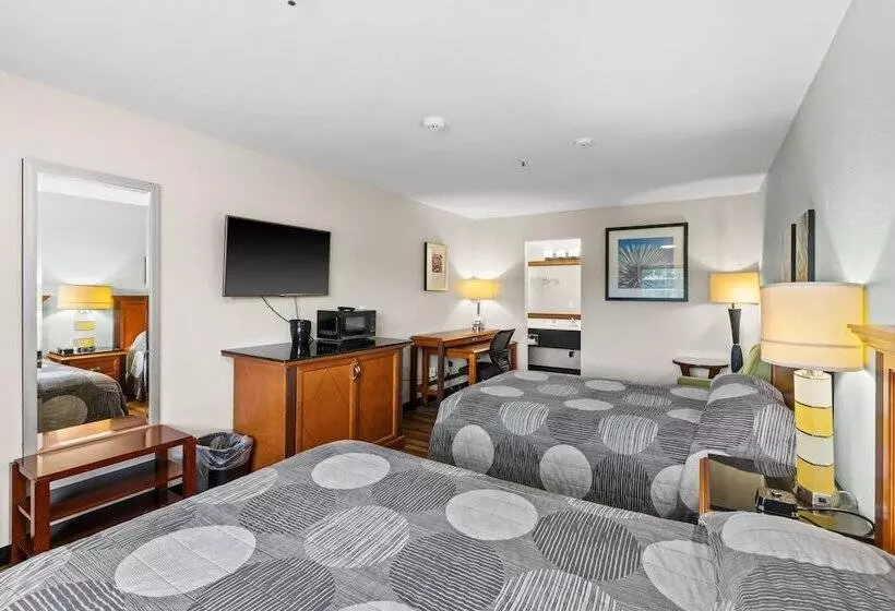 Hotelli Basecamp Puyallup A Travelodge By Wyndham