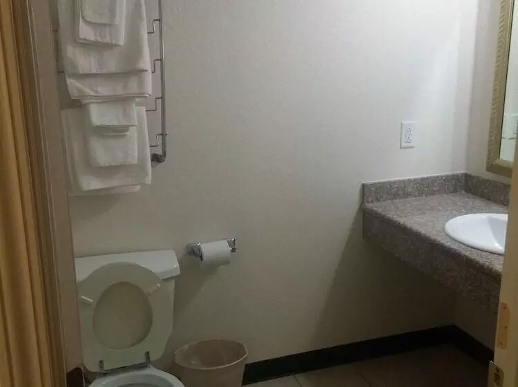 Hotelli Country Regency Inn & Suites