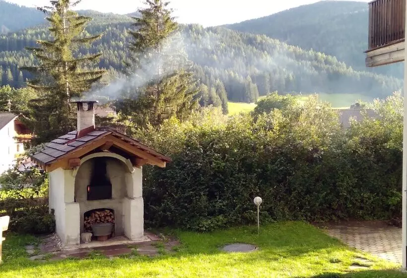 Hotelli Garni Appartements Helvetia