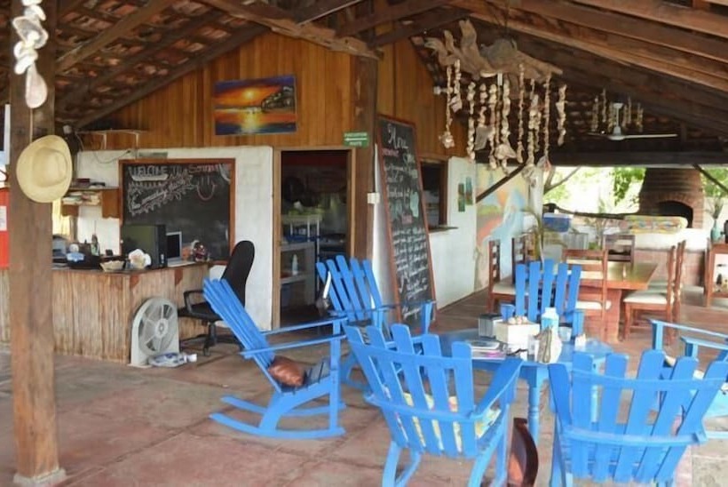 هتل Somar Surf Camp & Lodge